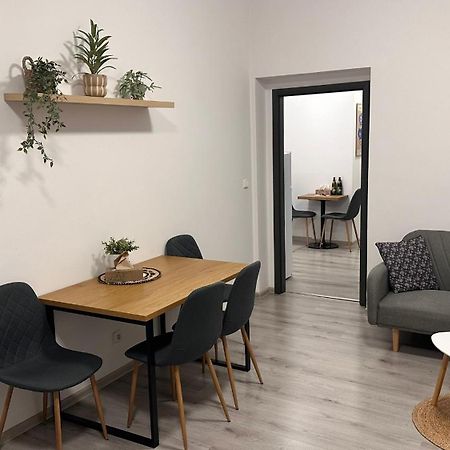 Apartmany Na Trojce Žatec Екстериор снимка