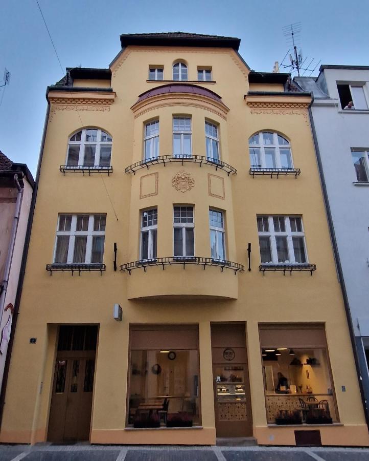 Apartmany Na Trojce Žatec Екстериор снимка